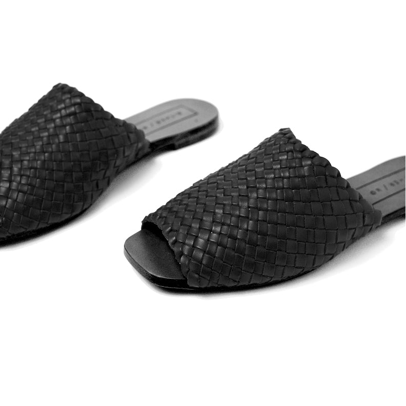 Either Or Woven Miel Mule in Black