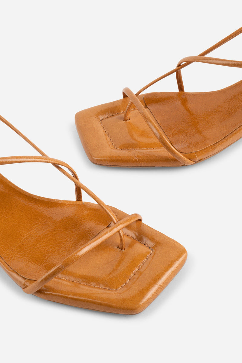 Intentionally Blank Anca Sandal Patent Leather Heel Toffee