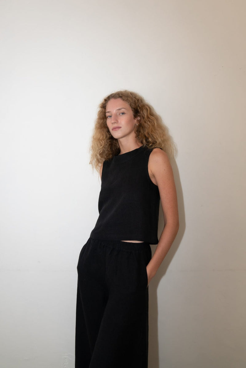 Zii Ropa Kono Top in Black