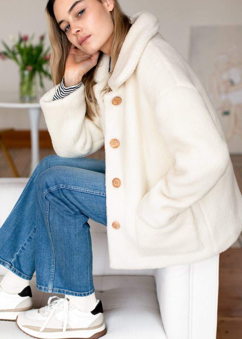Emerson Fry Shorty Teddy Coat in Ivory