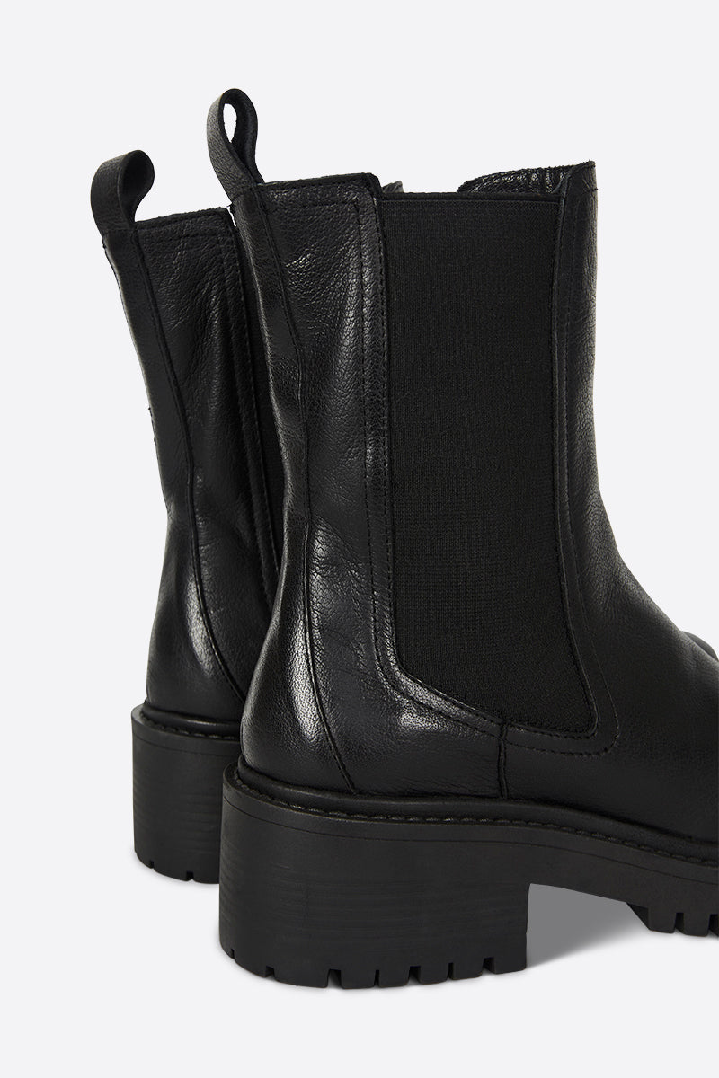 Intentionally Blank Storm Faux Fur Lined Boot - Black