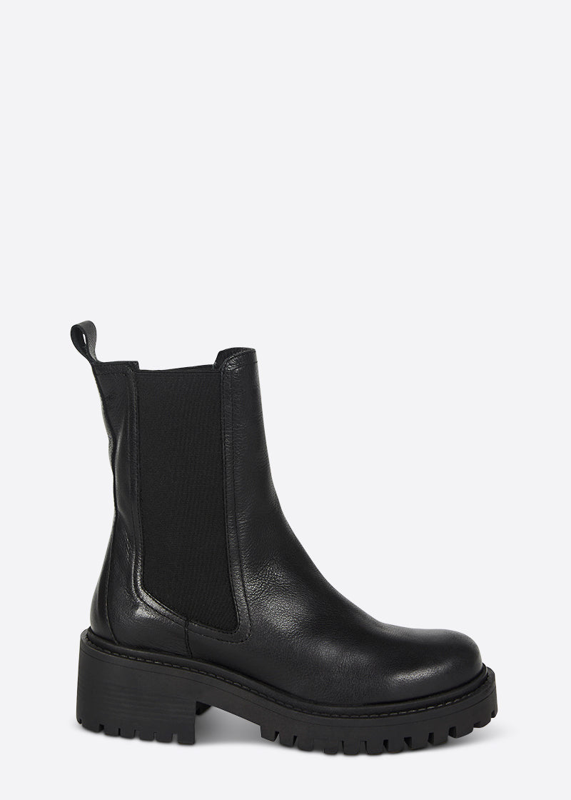 Intentionally Blank Storm Faux Fur Lined Boot - Black