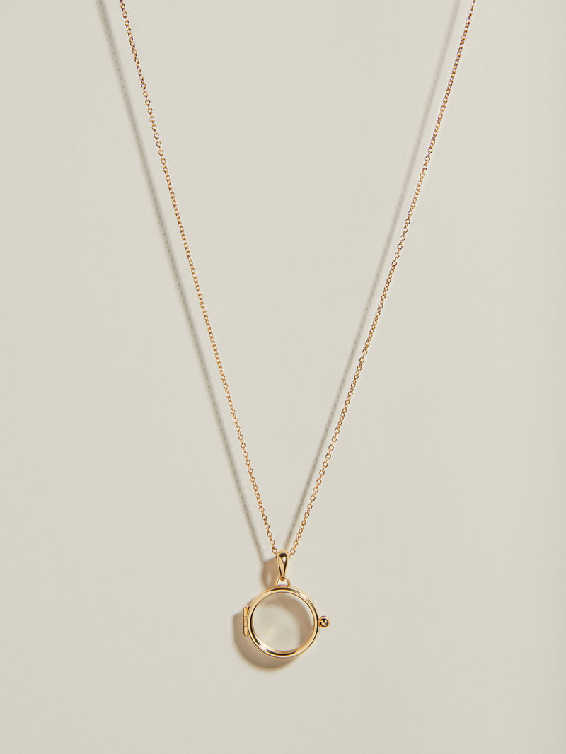 J. Hannah Era Locket in 14k Yellow Gold