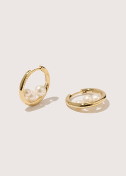 Otiumberg Trio Pearl Hoops