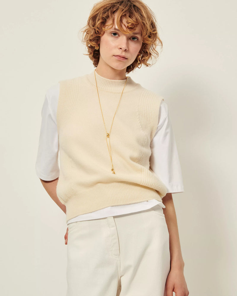 Sessun Baynino Knit Sleeveless Sweater Vest in Fleur De Sel