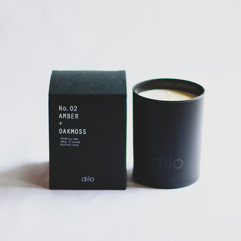 dilo candle No. 02 Amber + Oakmoss