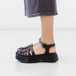 The Fisher Sandal | Black