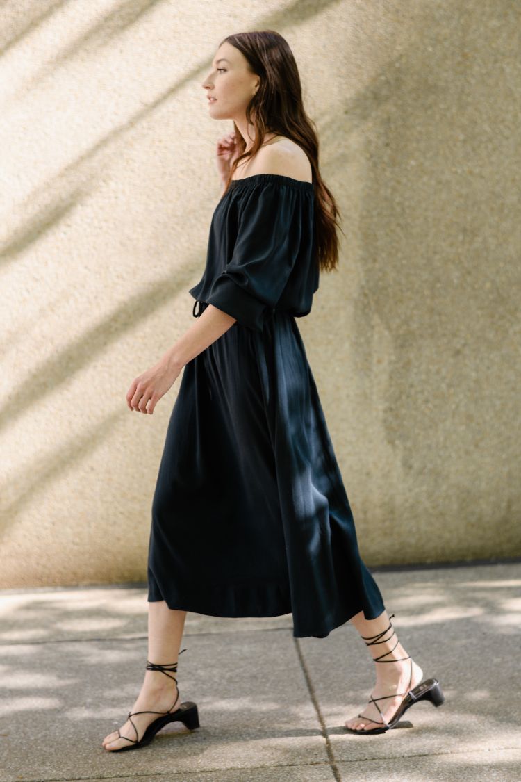 The Romantic Dress - Tencel Viscose - Pacific