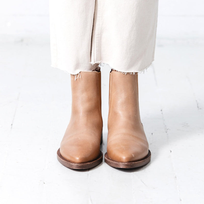 The Everyday Chelsea Boot - Light Camel