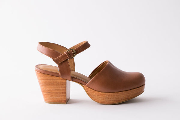 Fortress Willow Clog | Whiskey