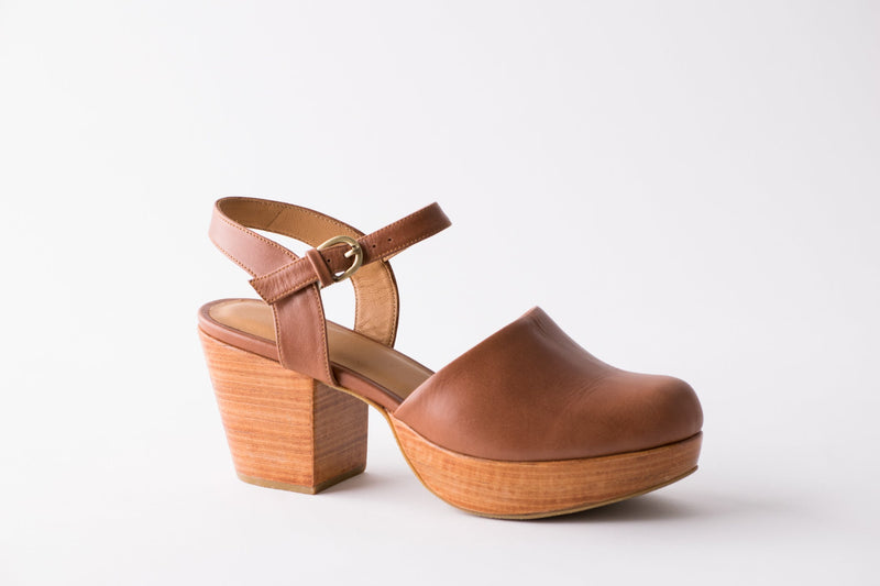 Fortress Willow Clog | Whiskey