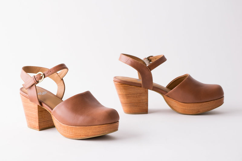 Fortress Willow Clog | Whiskey